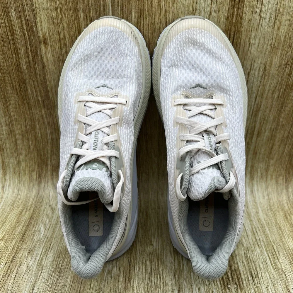 Hoka One One Clifton 9 Youth Size 6.5Y Oat Milk Barley Running Shoes 1131170 OKB